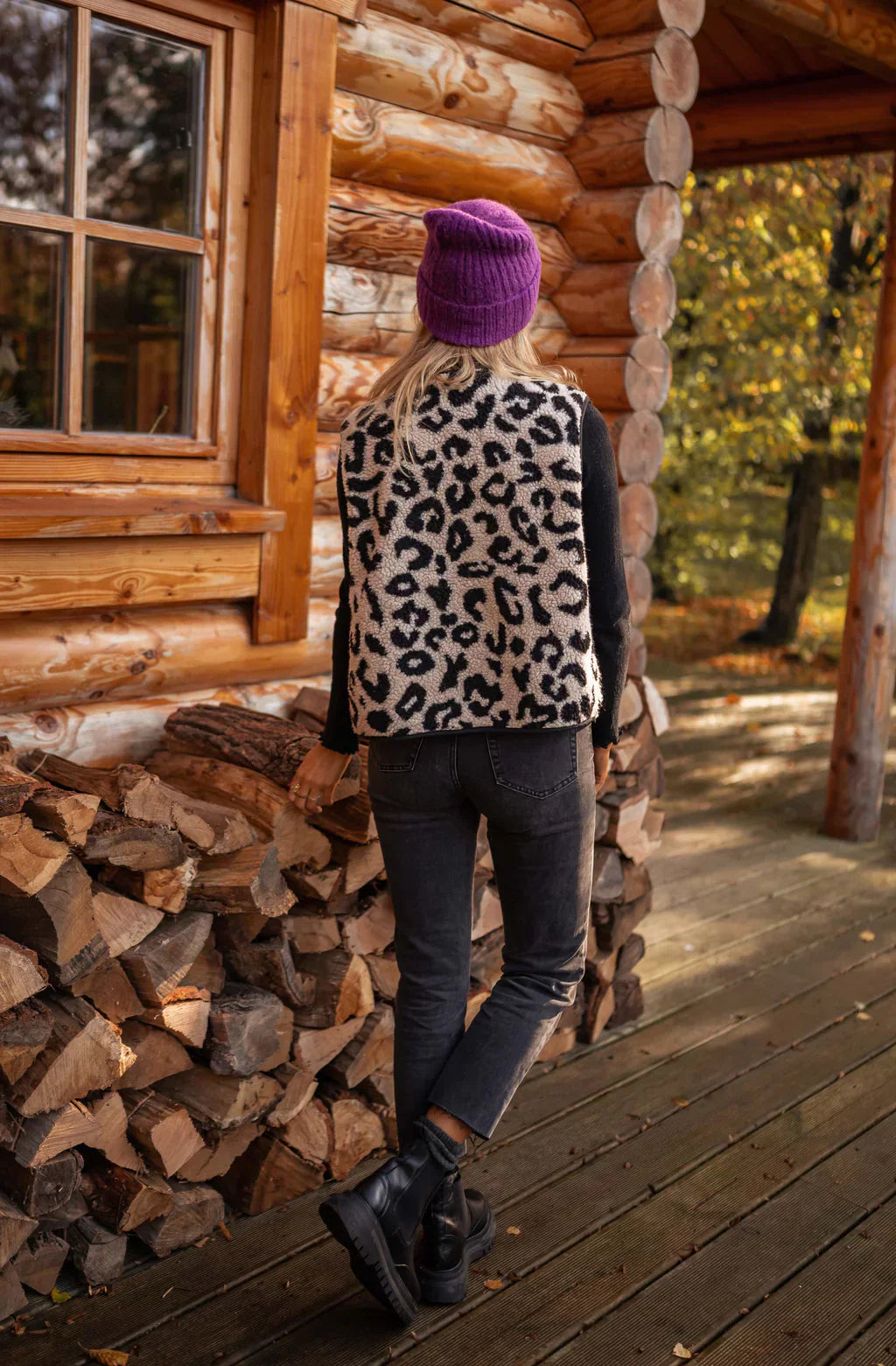 ASTRID™ | The Leopard Vest