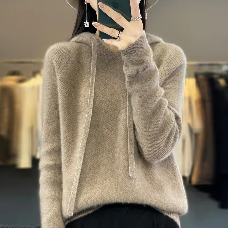 Hannah | Cozy Merino Hooded Knit