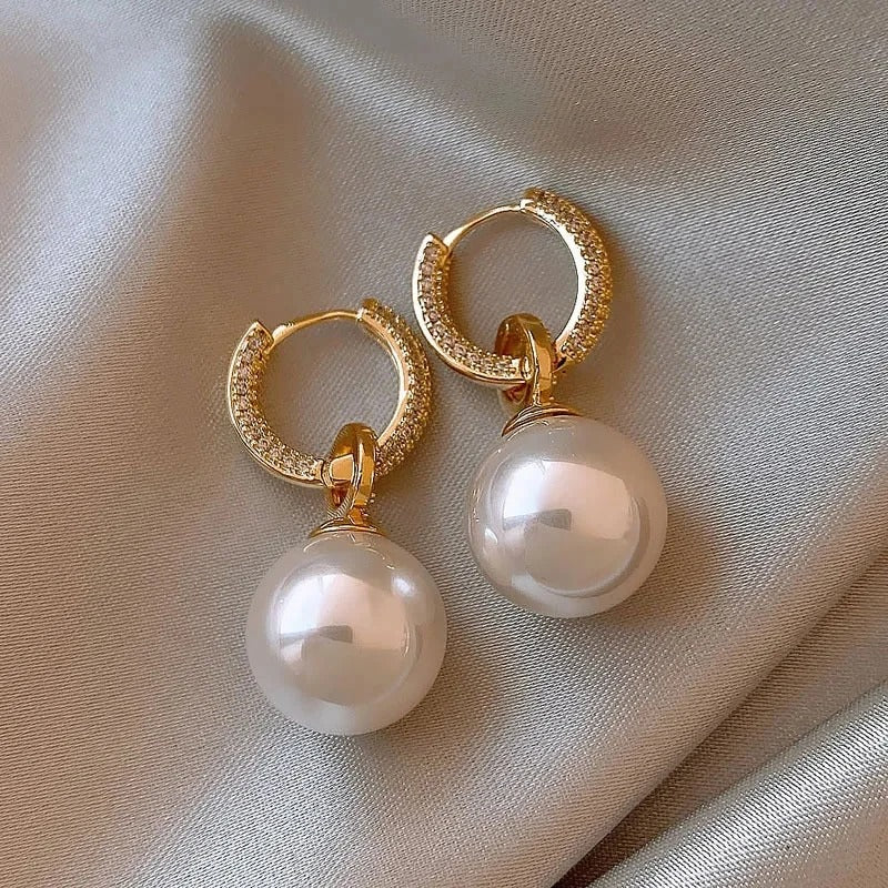 Chic Pearl Drop Earrings